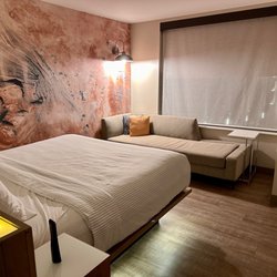 Cambria Hotel Phoenix Chandler - Fashion Center - King Standard Room
