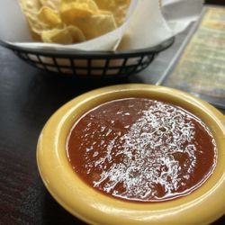 El Patron Mexican Food Bar & Grill - Complimentary chips and salsa
