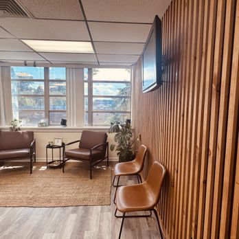 Mirror Mirror Salon - Hair Salons Near Me - Vienna, Virginia Mirror Mirror Salon - Hair Salons Near Me - Vienna, Virginia