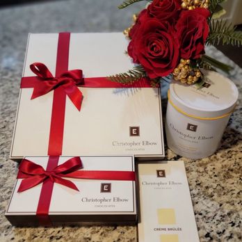 Christopher Elbow Artisanal Chocolates - a bouquet of red roses - Chocolatiers & Shops Near Me - Kansas City, Missouri Christopher Elbow Artisanal Chocolates - a bouquet of red roses - Chocolatiers & Shops Near Me - Kansas City, Missouri