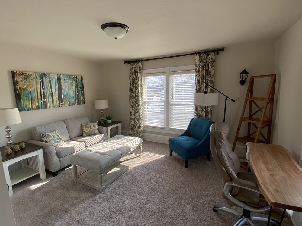 Gwen Ginski, LCSW - grief counselor in Plainfield, IL