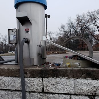 Drive & Shine - Overflowing garbage - Car Wash Near Me - Elkhart, Indiana