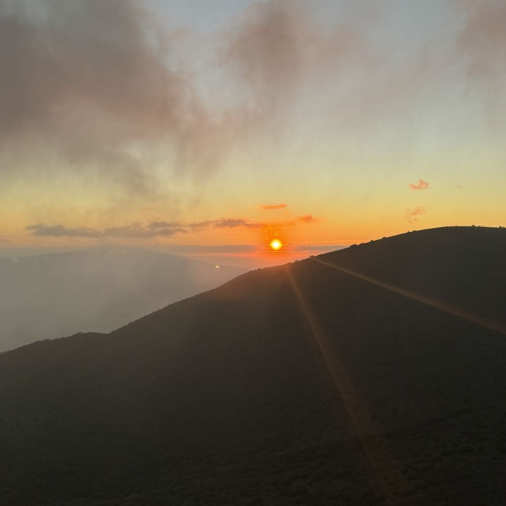 Mauna Kea - Sunset (September 2024) - Landmarks & Historical Buildings Near Me - Hilo, Hawaii Mauna Kea - Sunset (September 2024) - Landmarks & Historical Buildings Near Me - Hilo, Hawaii