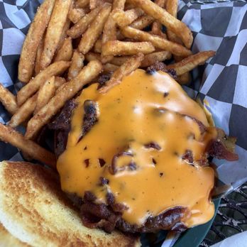 The Goose & Gander - 3 B's Burger and Fries - American Near Me - Midway, Kentucky The Goose & Gander - 3 B's Burger and Fries - American Near Me - Midway, Kentucky