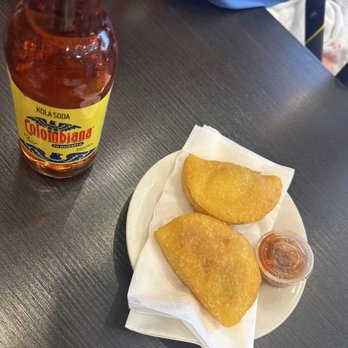 Villa De Colombia - Empanadas - Colombian Near Me - Hackensack, New Jersey
