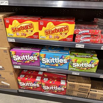US Foods CHEF'STORE - Wholesale candy - Grocery Near Me - Winston-Salem, North Carolina US Foods CHEF'STORE - Wholesale candy - Grocery Near Me - Winston-Salem, North Carolina