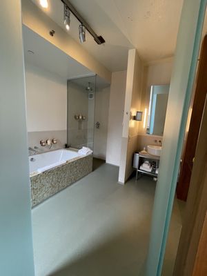 Chambers Hotel Central Park South, Sonder by null