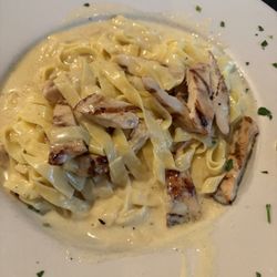 Brickhouse Pizza & Restaurant - Fettuccine Alfredo with grilled chicken. This was so creamy and delicious.