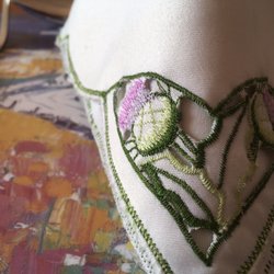 Marine House - Beautiful cloth napkins at breakfast.