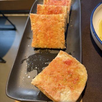 Season Tapas Restaurante - Tomato bread - Spanish Near Me - Barcelona, B