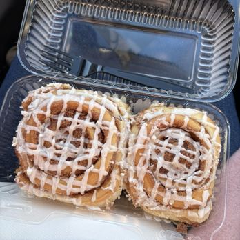 Lolly’s Sugar Shack - Cinnamon rolls - Coffee & Tea Near Me - Buffalo, Wyoming Lolly’s Sugar Shack - Cinnamon rolls - Coffee & Tea Near Me - Buffalo, Wyoming