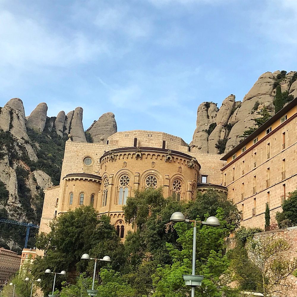 Castlexperience - Monastery at the top of Montserrat. - Wine Tours Near Me - Barcelona, B