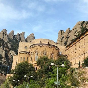 Castlexperience - Monastery at the top of Montserrat. - Wine Tours Near Me - Barcelona, B Castlexperience - Monastery at the top of Montserrat. - Wine Tours Near Me - Barcelona, B