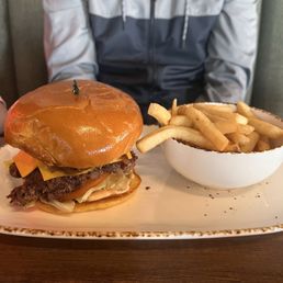 Bear Classic Burger
