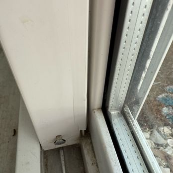 Tampa Sliding Doors - Crack in frame and screw not tightened - Glass & Mirrors Near Me - Valrico, Florida Tampa Sliding Doors - Crack in frame and screw not tightened - Glass & Mirrors Near Me - Valrico, Florida
