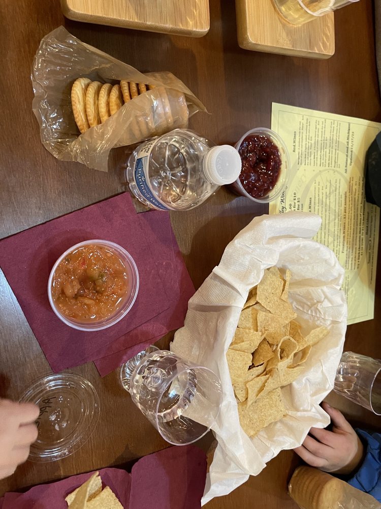 Rose Valley Winery Logo