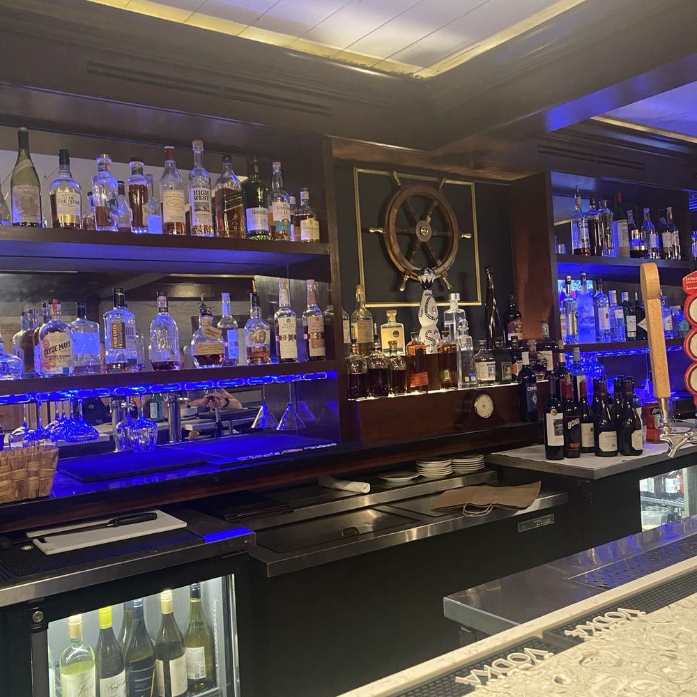 Sea Captain's House - Bar - Seafood Near Me - Myrtle Beach, South Carolina