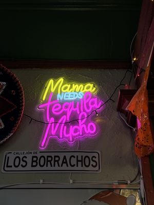 Los Caballeros by null