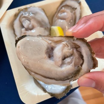United States Naval Academy - Sweet oysters - Historical Tours Near Me - Annapolis, Maryland