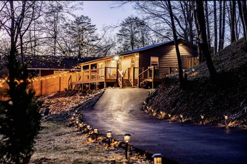 Slide of Canales Construction