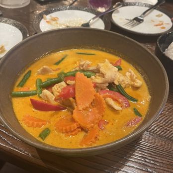 Bangkok Degree - Chicken Red Curry - Thai Near Me - Brooklyn, New York