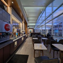 Delta Sky Club - Inside by beverage area