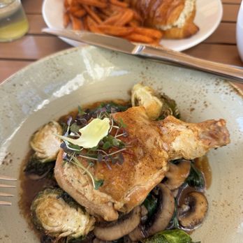 catalina kitchen - New American Near Me - Rancho Palos Verdes, California