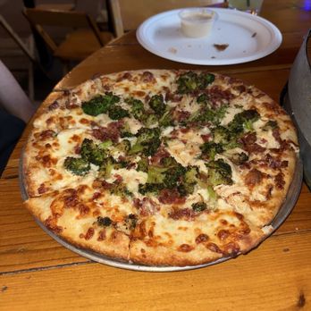 Camp Colvos Brewing - Tacoma - Pizza Near Me - Tacoma, Washington