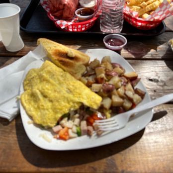 La Gare Café - Omelet Denver Breakfast - Coffee & Tea Near Me - Perris, California La Gare Café - Omelet Denver Breakfast - Coffee & Tea Near Me - Perris, California