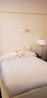 Kellys Hotel by null