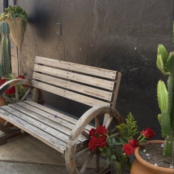 Yia Caffe - Patio - Coffee & Tea Near Me - Los Angeles, California