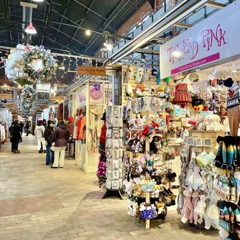 ByWard Market - Vendor stalls - Shopping Centers Near Me - Ottawa, Ontario