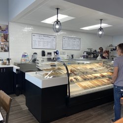 DS Cakes & Sweet Cafe