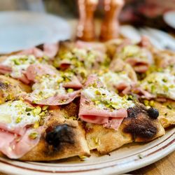 OSTE - Mortadella Pinsa