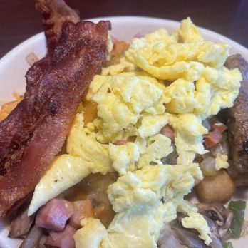 Village Inn - Breakfast Ultimate Skillet* - Breakfast & Brunch Near Me - West Des Moines, Iowa Village Inn - Breakfast Ultimate Skillet* - Breakfast & Brunch Near Me - West Des Moines, Iowa