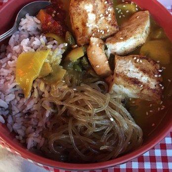 Koriente - Half noodle half rice Japanese curry bowl - Asian Fusion Near Me - Austin, Texas