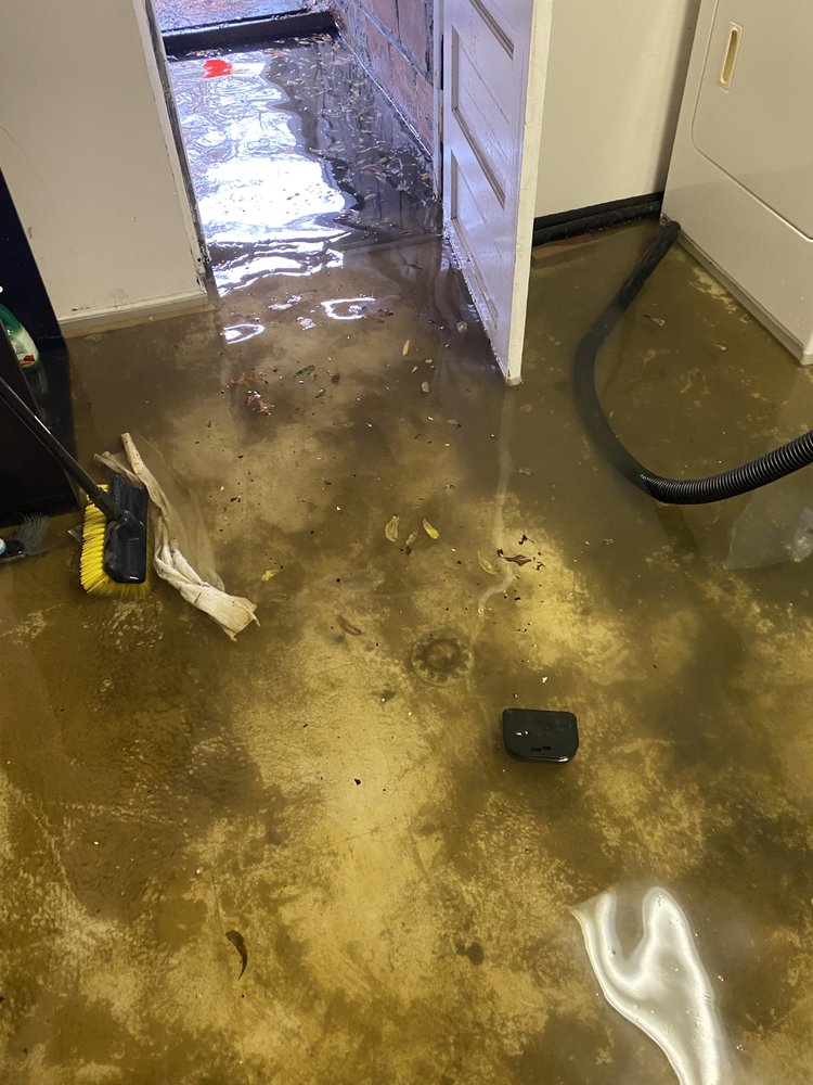 Slide of Roto-Rooter Plumbing & Water Cleanup