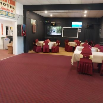 Red Cow Hotel - Hotels Near Me - Junee, NSW