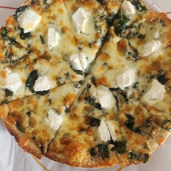 Singas Famous Pizza Middletown - Pizza Near Me - Middletown, Delaware