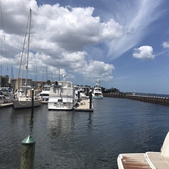 PIER 22 - New American Near Me - Bradenton, Florida