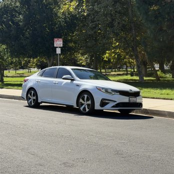 Carz Rentalz - Kis Optima S - Car Rental Near Me - Arleta, California Carz Rentalz - Kis Optima S - Car Rental Near Me - Arleta, California