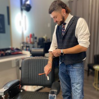Haus Salon + Extension Bar - Hair Extensions Near Me - Edmond, Oklahoma Haus Salon + Extension Bar - Hair Extensions Near Me - Edmond, Oklahoma