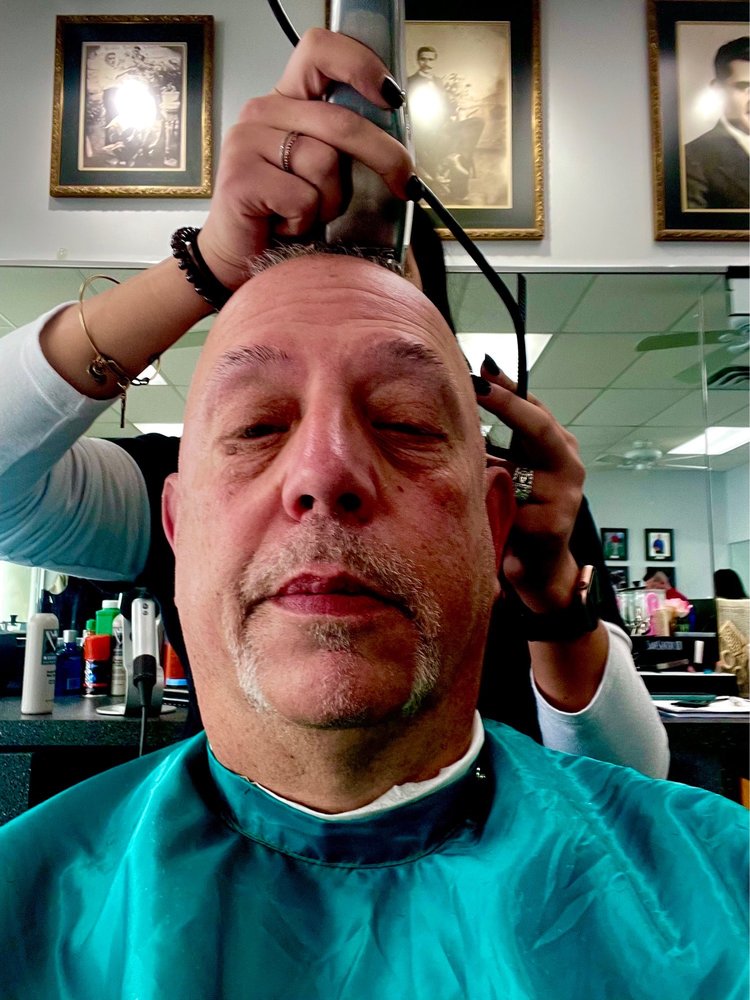 COLLA’S BARBER SHOP Updated August 2024 6247 Market St, Youngstown