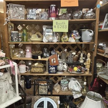 Elgin Emporium - Individual booth - Used, Vintage & Consignment Near Me - Elgin, Texas