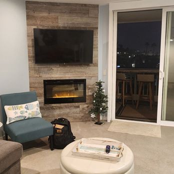 Just Beachy - Lovely fireplace and you can hear the waves from the room. - Vacation Rentals Near Me - Oceanside, California