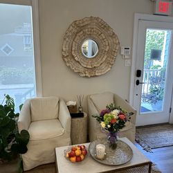 Cape May Day Spa - Seating area in entrance.