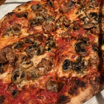 Pazzo - Fennel sausage pizza - Pizza Near Me - San Carlos, California