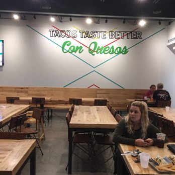 Con Quesos - Nice tables - Tex-Mex Near Me - Fayetteville, Arkansas Con Quesos - Nice tables - Tex-Mex Near Me - Fayetteville, Arkansas