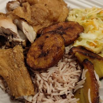 Chris Jerk Caribbean Bistro - Fried chicken meal great portions - Caribbean Near Me - Toronto, Ontario