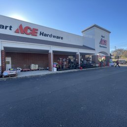 Exterior outside entrance of Elder's Ace Hardware - Bellevue - Nashville, Tennessee Exterior outside entrance of Elder's Ace Hardware - Bellevue - Nashville, Tennessee